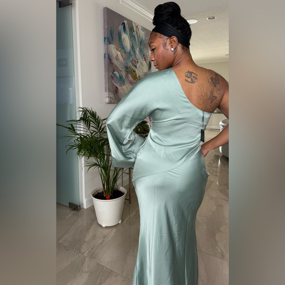 JLUXLABEL One-Shoulder Satin Dress in Light Green - Picture 2 of 5